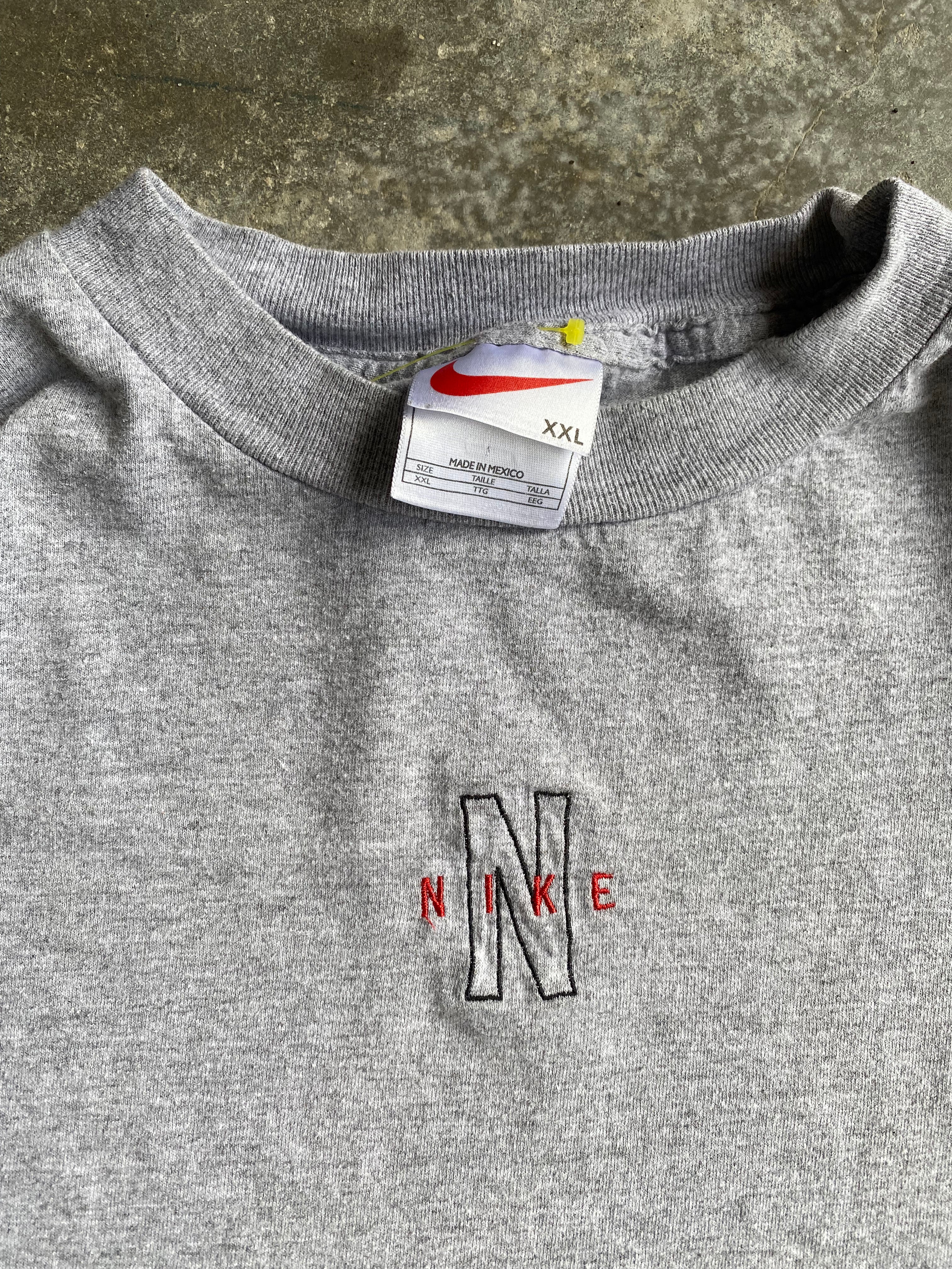 Vintage 90s Nike T-Shirt - 2XL