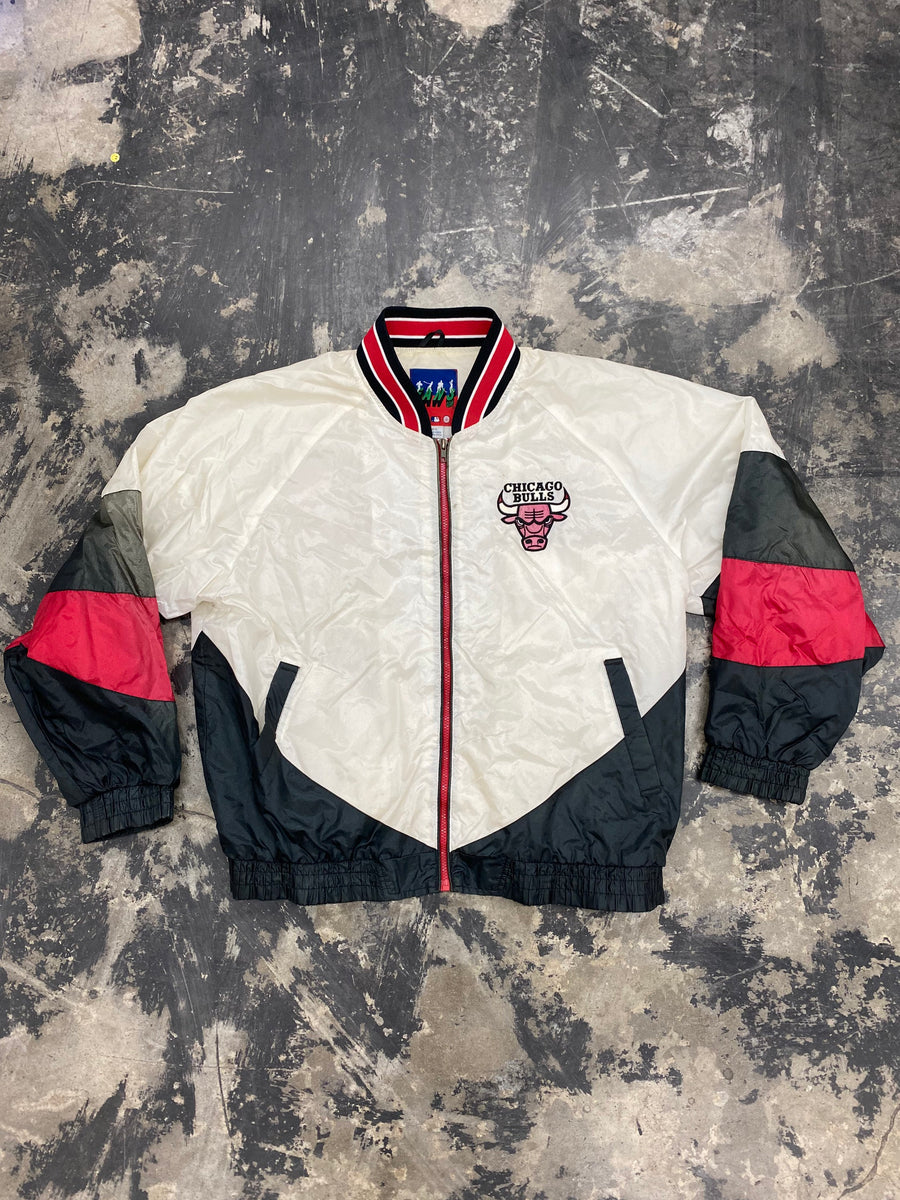 Vintage Chicago Bulls 90s Starter Warmup Basketball Jersey