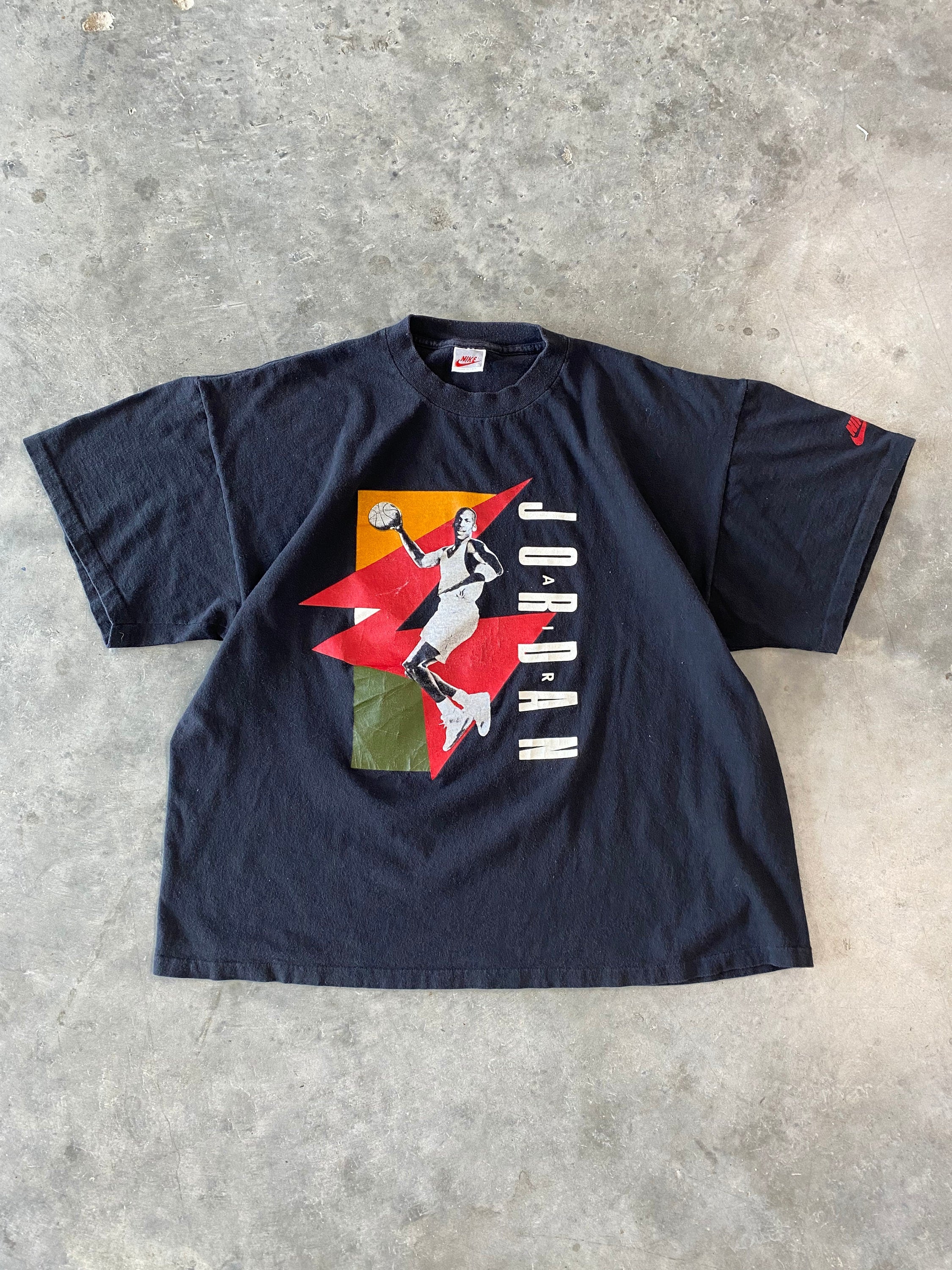 Vintage 90s Nike Michael Jordan T-Shirt Size XL - Main Image