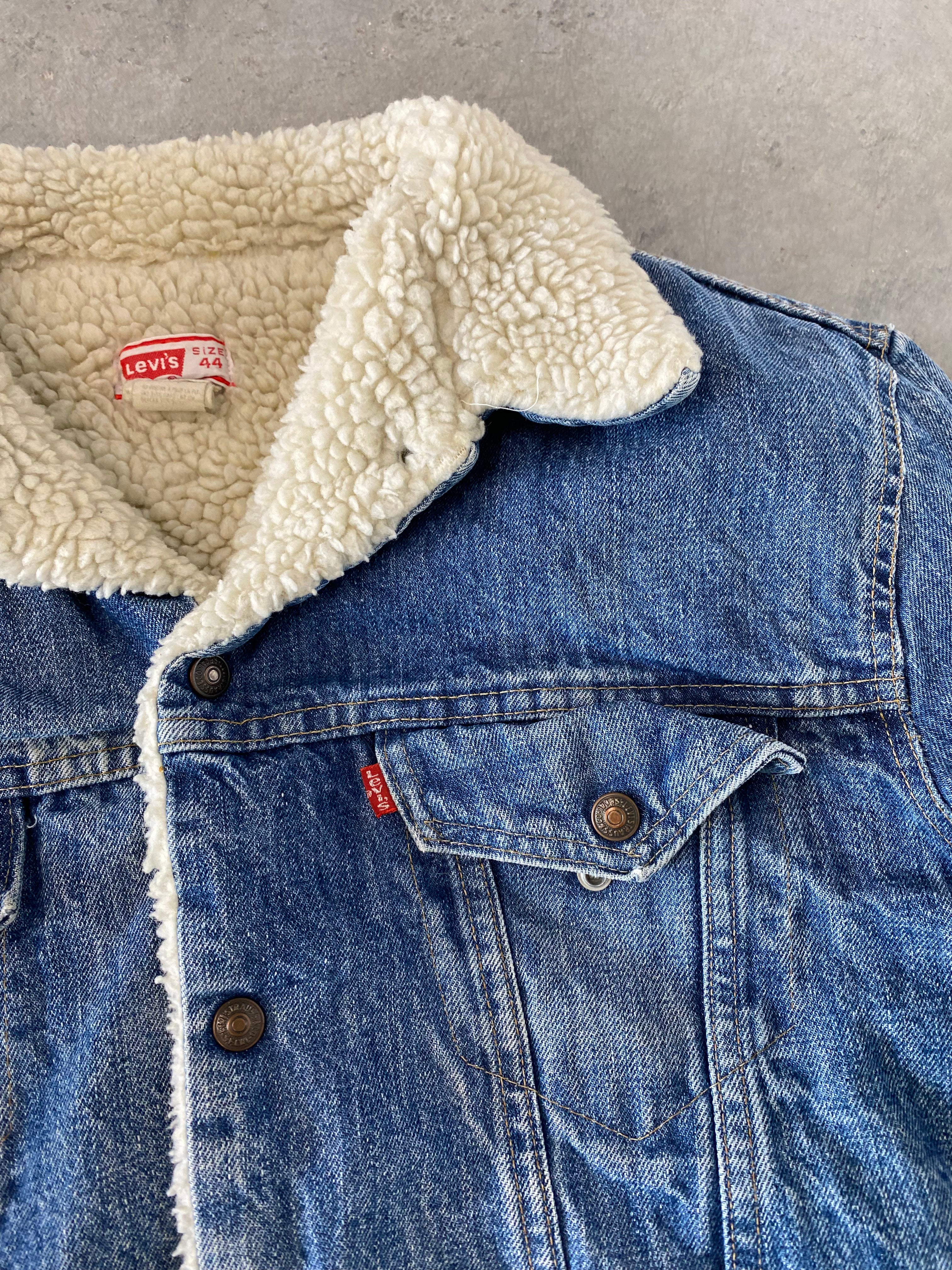 Vintage Levi’s Sherpa Lined Jean Jacket Size Small 44